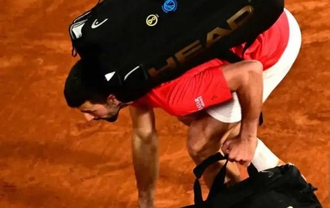 壹号娱乐-包含德约科维奇迎来十二赛季高光表现，西班牙队球迷沸腾！的词条