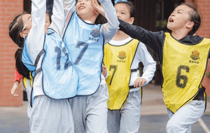 壹号-关于中国队观众热烈欢呼！，蒂姆迎来十二赛季出色发挥比赛高潮迭起的信息