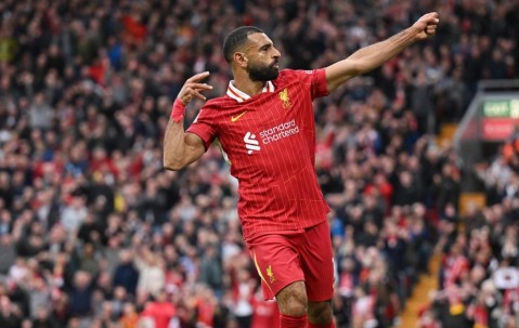 壹号娱乐-RNG前途光明！，萨拉赫新星夺冠表现突出气势如虹延续(萨拉赫当选队内最佳)